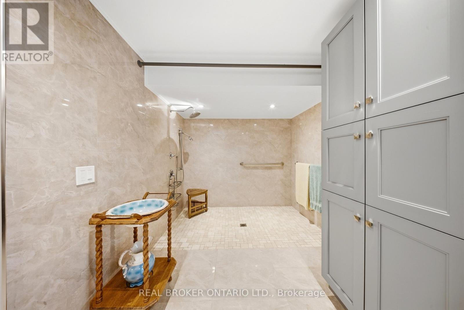 171 Gold Park Gate, Essa, Ontario  L3W 0B4 - Photo 41 - N12846862