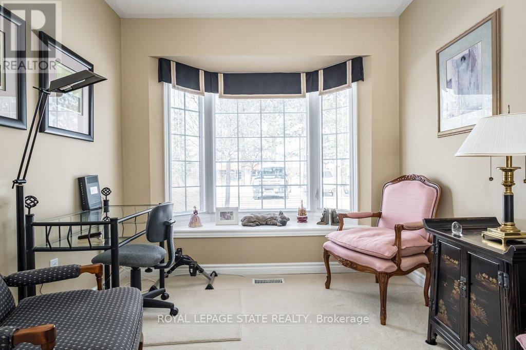 28 - 20 Meadowlands Boulevard, Hamilton, Ontario  L9K 1J5 - Photo 4 - X12743636