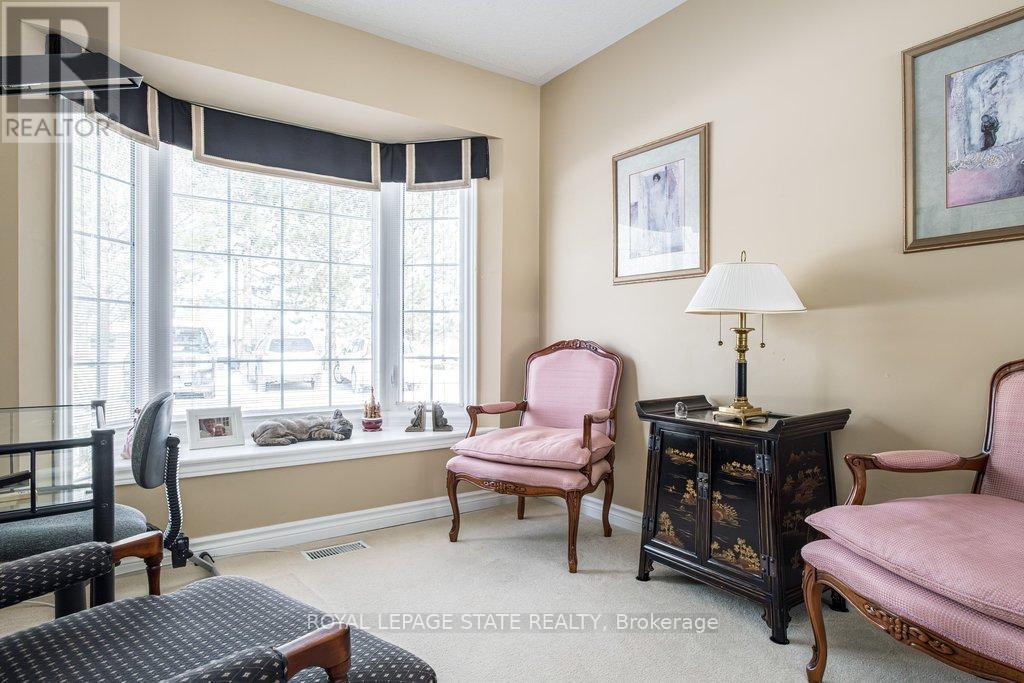 28 - 20 Meadowlands Boulevard, Hamilton, Ontario  L9K 1J5 - Photo 3 - X12743636