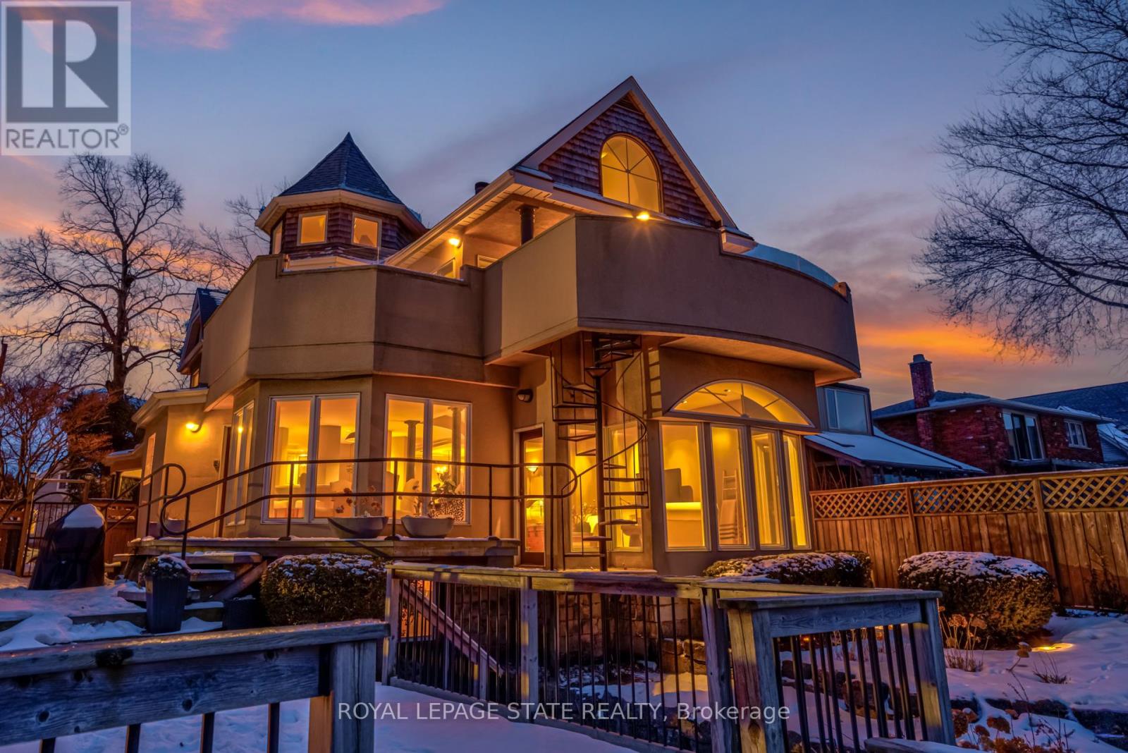 91 Mountain Park Avenue, Hamilton, Ontario  L9A 1A1 - Photo 4 - X12846604