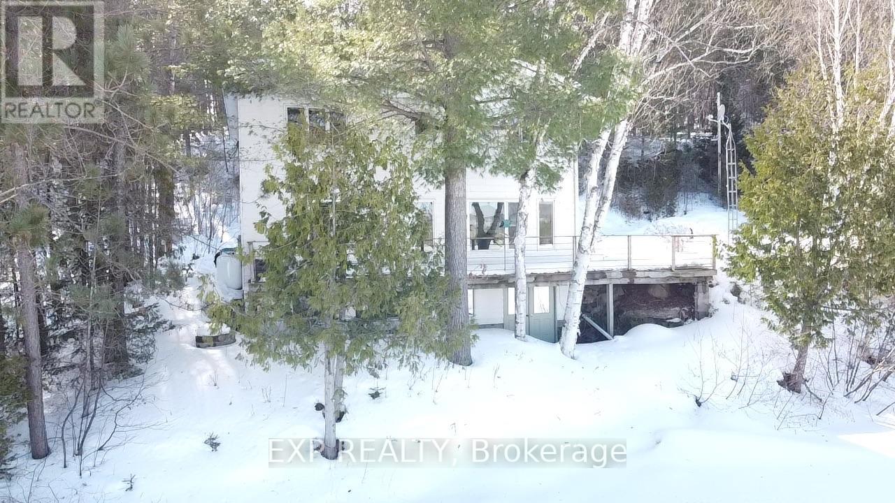 88 CHRIS MULLIN LANE, Madawaska Valley, Ontario