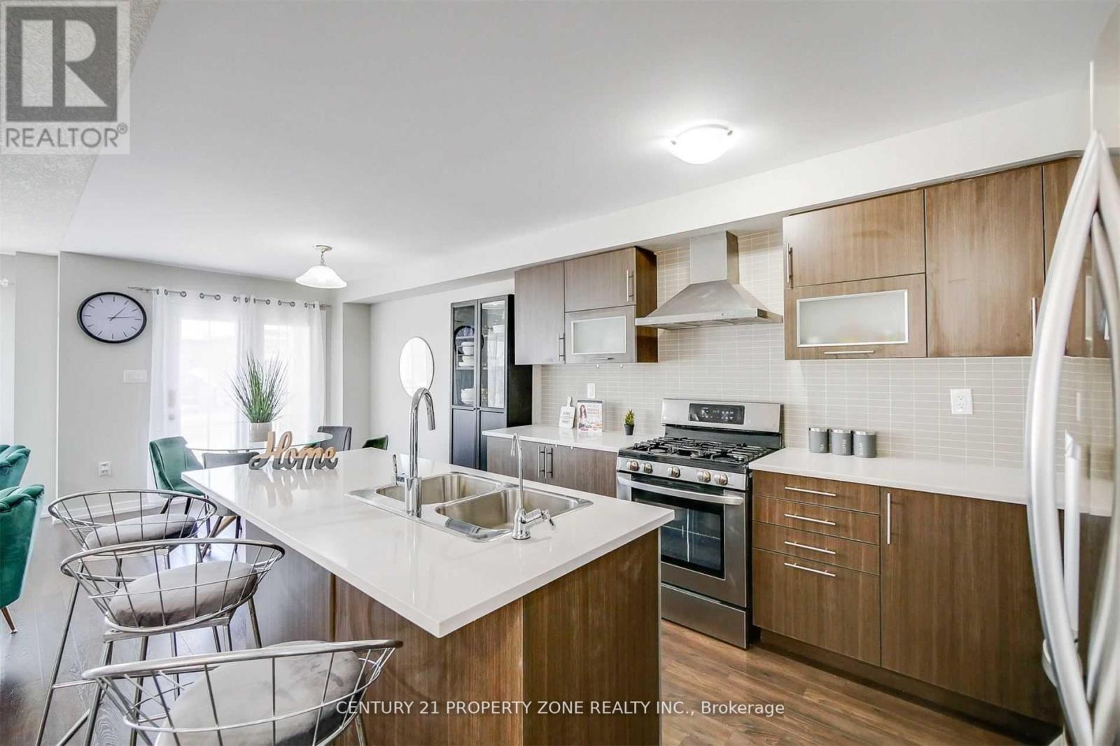 152 Golden Springs Drive, Brampton, Ontario  L7A 4N9 - Photo 13 - W12846790