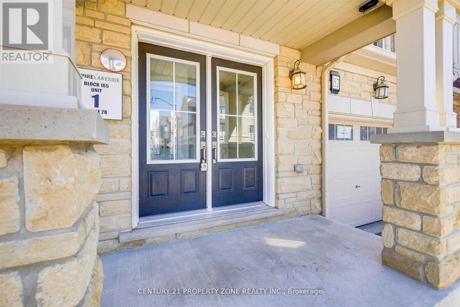 152 Golden Springs Drive, Brampton, Ontario  L7A 4N9 - Photo 3 - W12846790