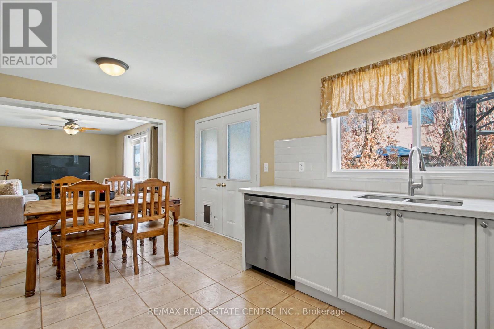 971 Lancaster Boulevard, Milton, Ontario  L9T 6A2 - Photo 12 - W12846798