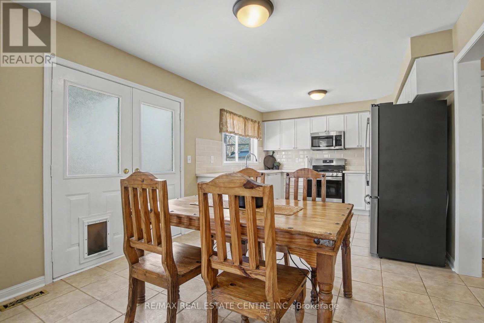 971 Lancaster Boulevard, Milton, Ontario  L9T 6A2 - Photo 14 - W12846798