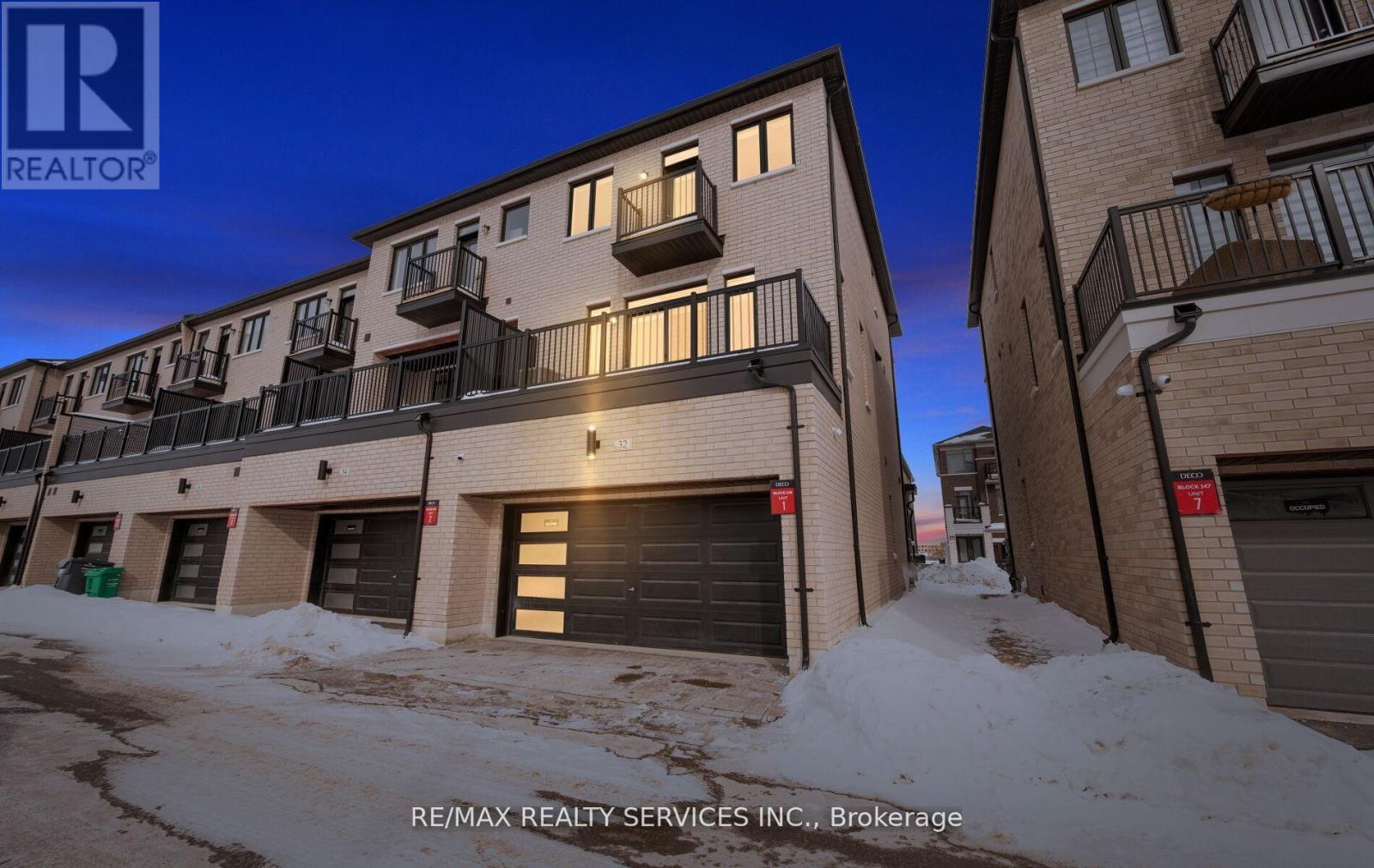 32 BONNINGTON DRIVE, Brampton, Ontario