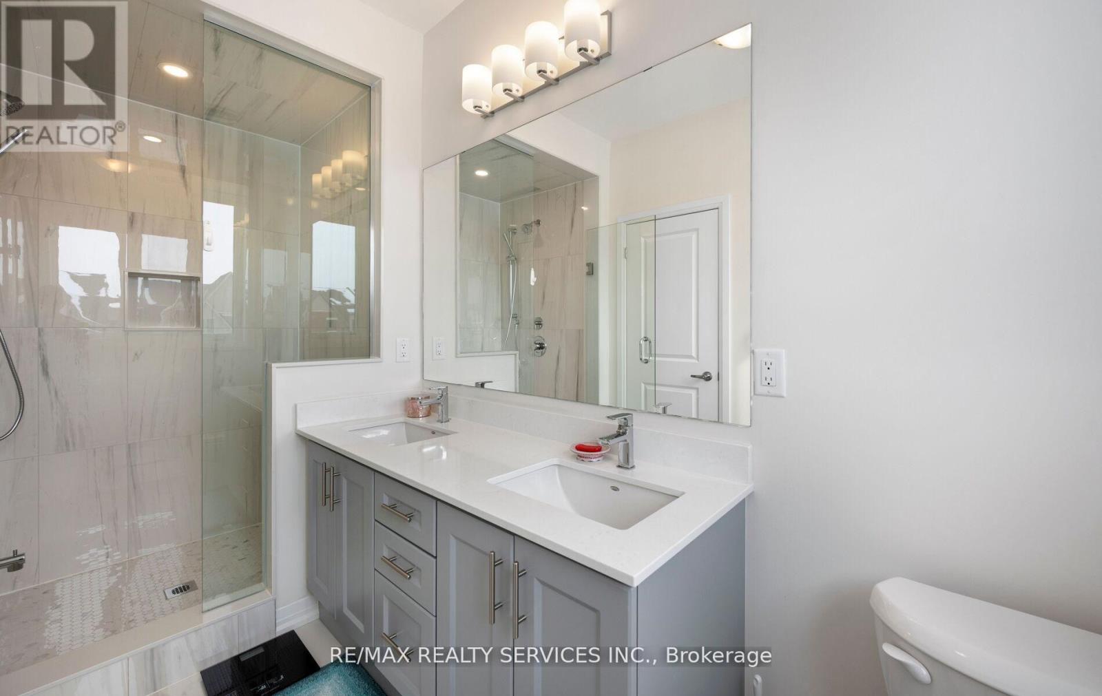 32 Bonnington Drive, Brampton, Ontario  L7A 5M1 - Photo 32 - W12846800