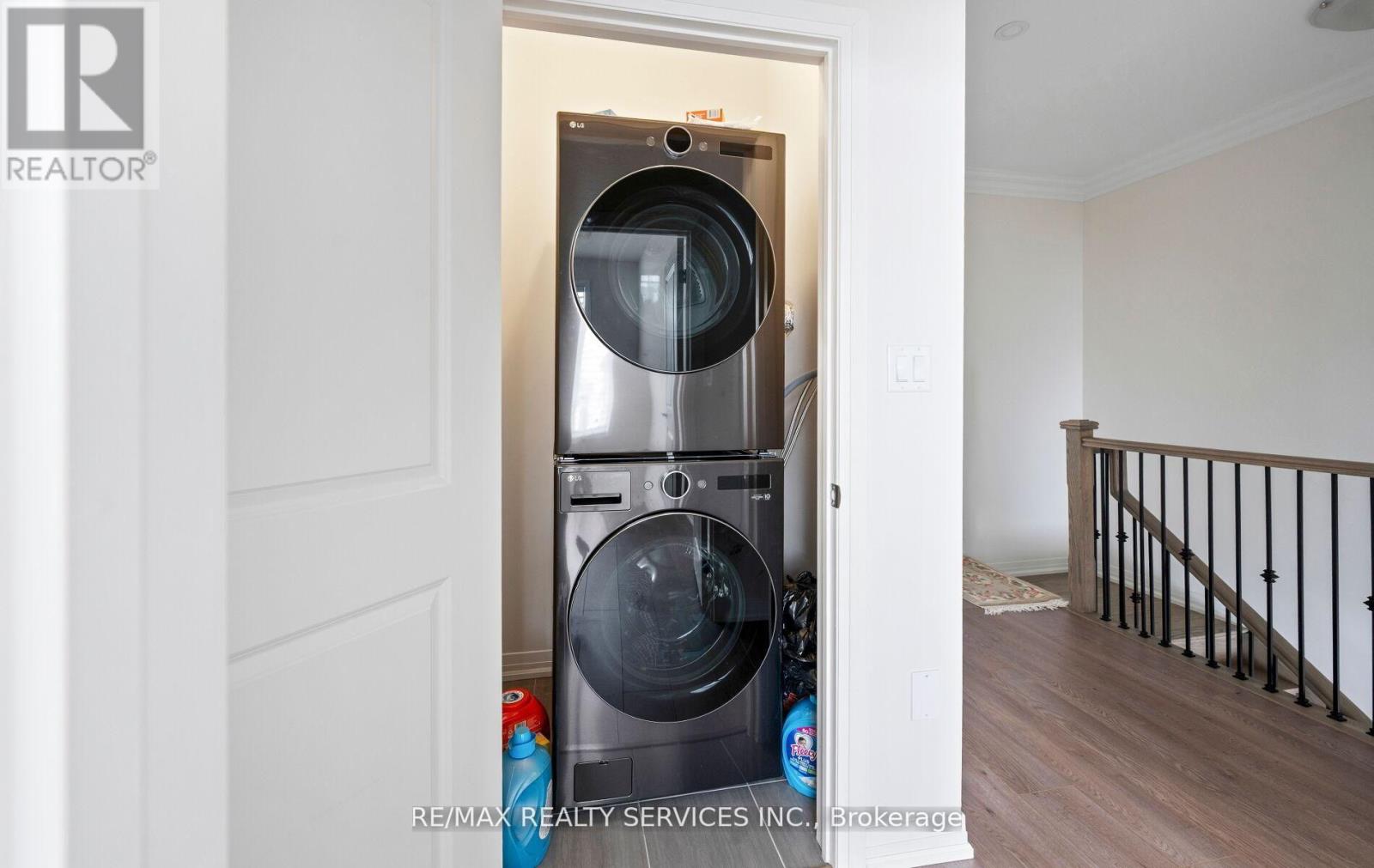 32 Bonnington Drive, Brampton, Ontario  L7A 5M1 - Photo 37 - W12846800