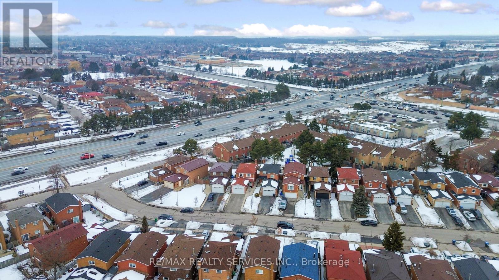 32 Bonnington Drive, Brampton, Ontario  L7A 5M1 - Photo 40 - W12846800