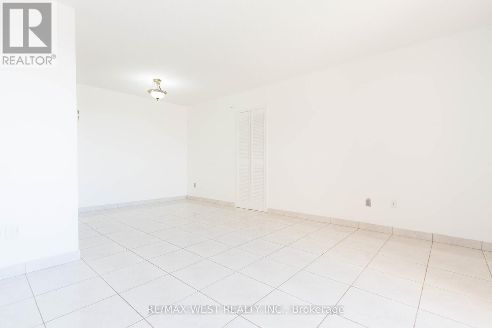 1503 - 3025 Queen Frederica Drive, Mississauga, Ontario  L4Y 3A1 - Photo 14 - W12846822