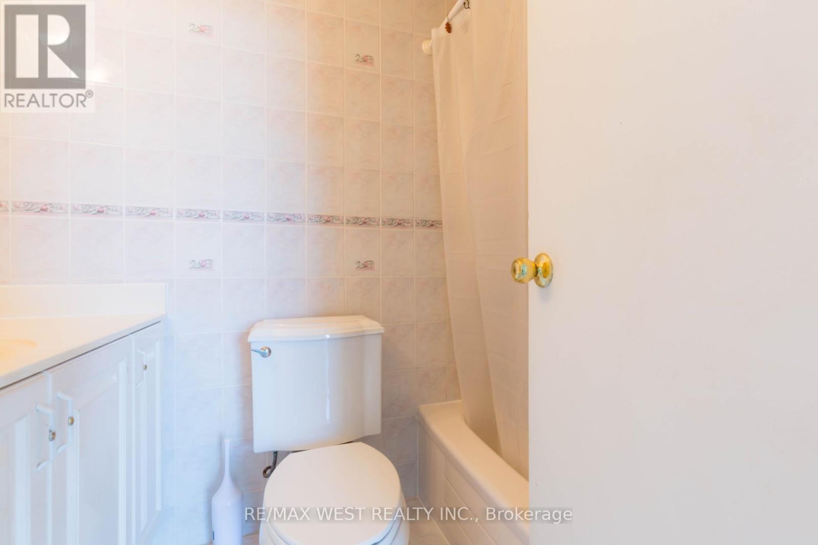 1503 - 3025 Queen Frederica Drive, Mississauga, Ontario  L4Y 3A1 - Photo 15 - W12846822