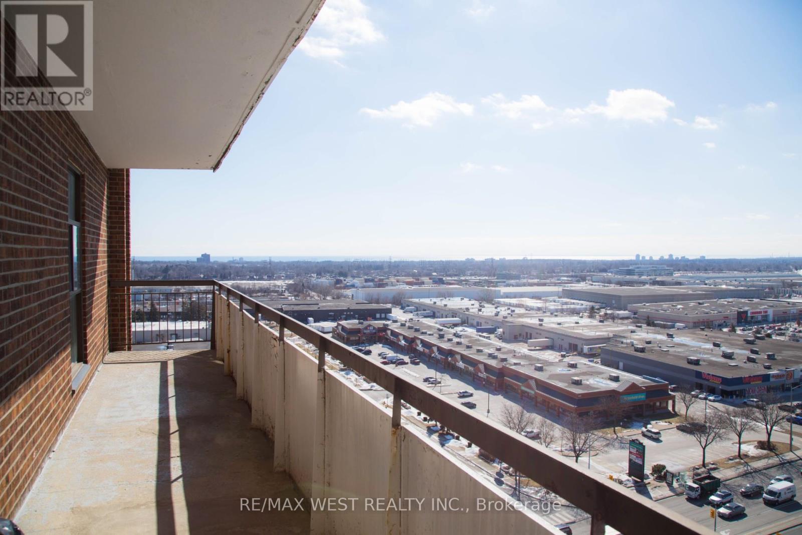 1503 - 3025 Queen Frederica Drive, Mississauga, Ontario  L4Y 3A1 - Photo 17 - W12846822