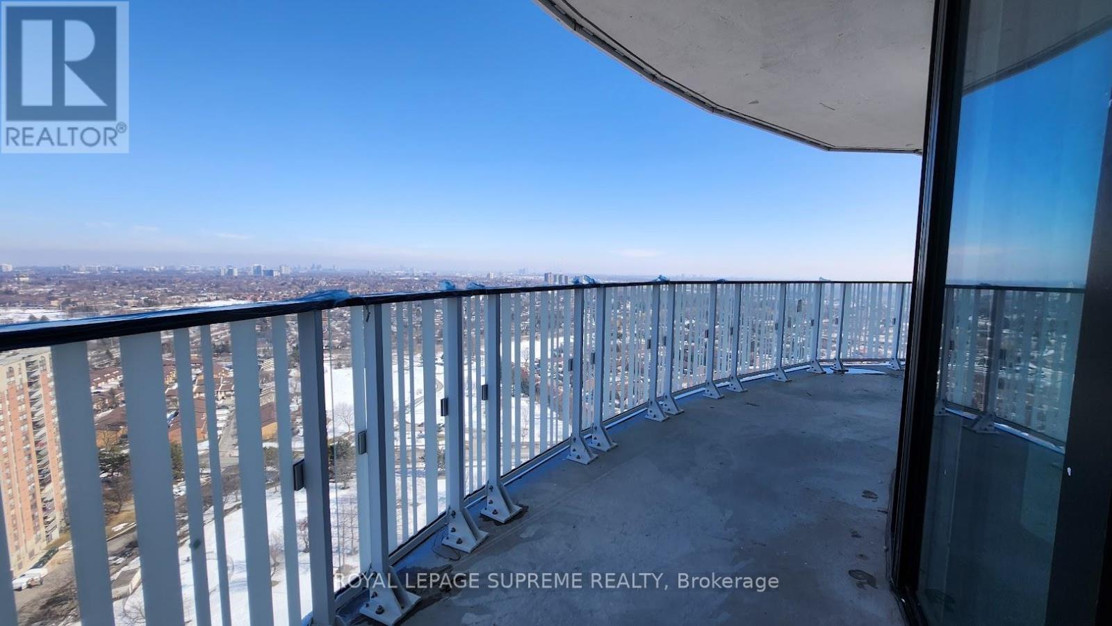 2204 - 1 Fairview Road E, Mississauga, Ontario  L5A 4C6 - Photo 11 - W12846832