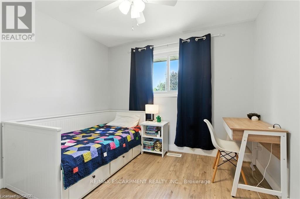 19 Wallace Place, Haldimand, Ontario  N3W 1G4 - Photo 20 - X12846852