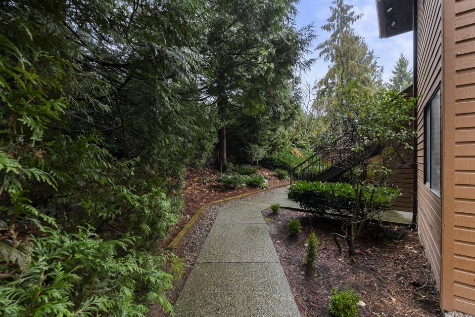 2207 10620 150 Street, Surrey, British Columbia  V3R 7K3 - Photo 25 - R3096272