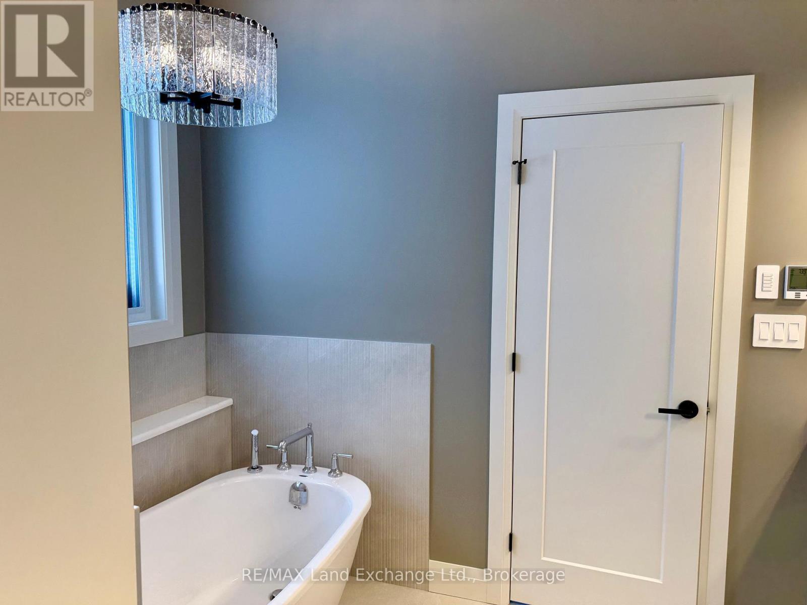 964 Bogdanovic Way, Huron-Kinloss, Ontario  N2Z 0H4 - Photo 10 - X12230628