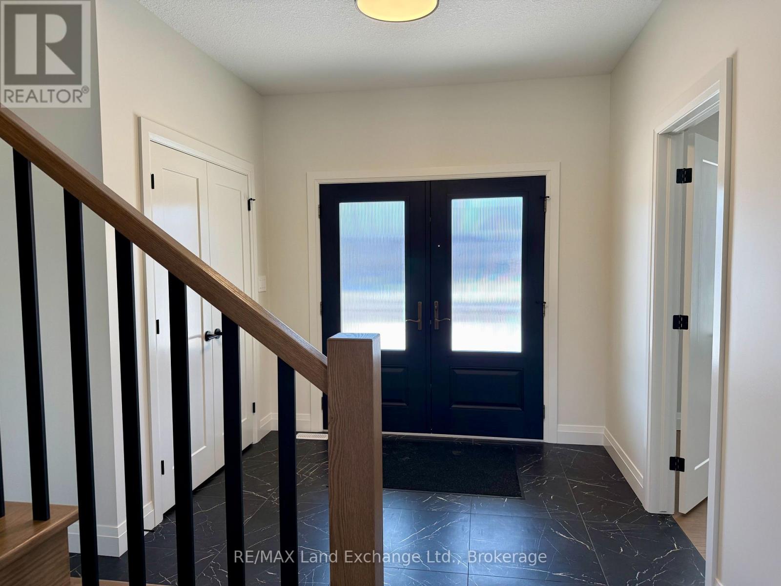 964 Bogdanovic Way, Huron-Kinloss, Ontario  N2Z 0H4 - Photo 2 - X12230628