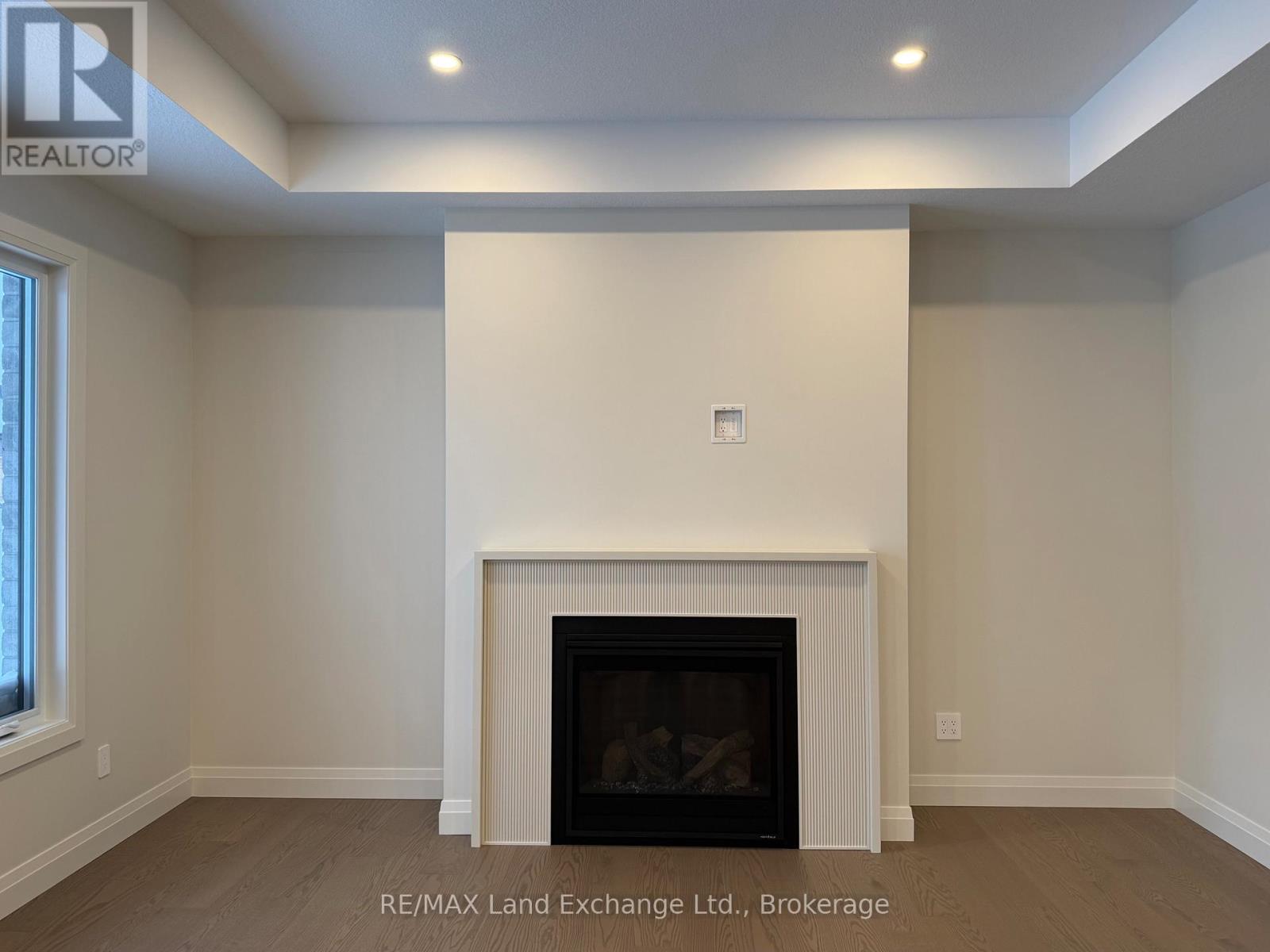 964 Bogdanovic Way, Huron-Kinloss, Ontario  N2Z 0H4 - Photo 9 - X12230628