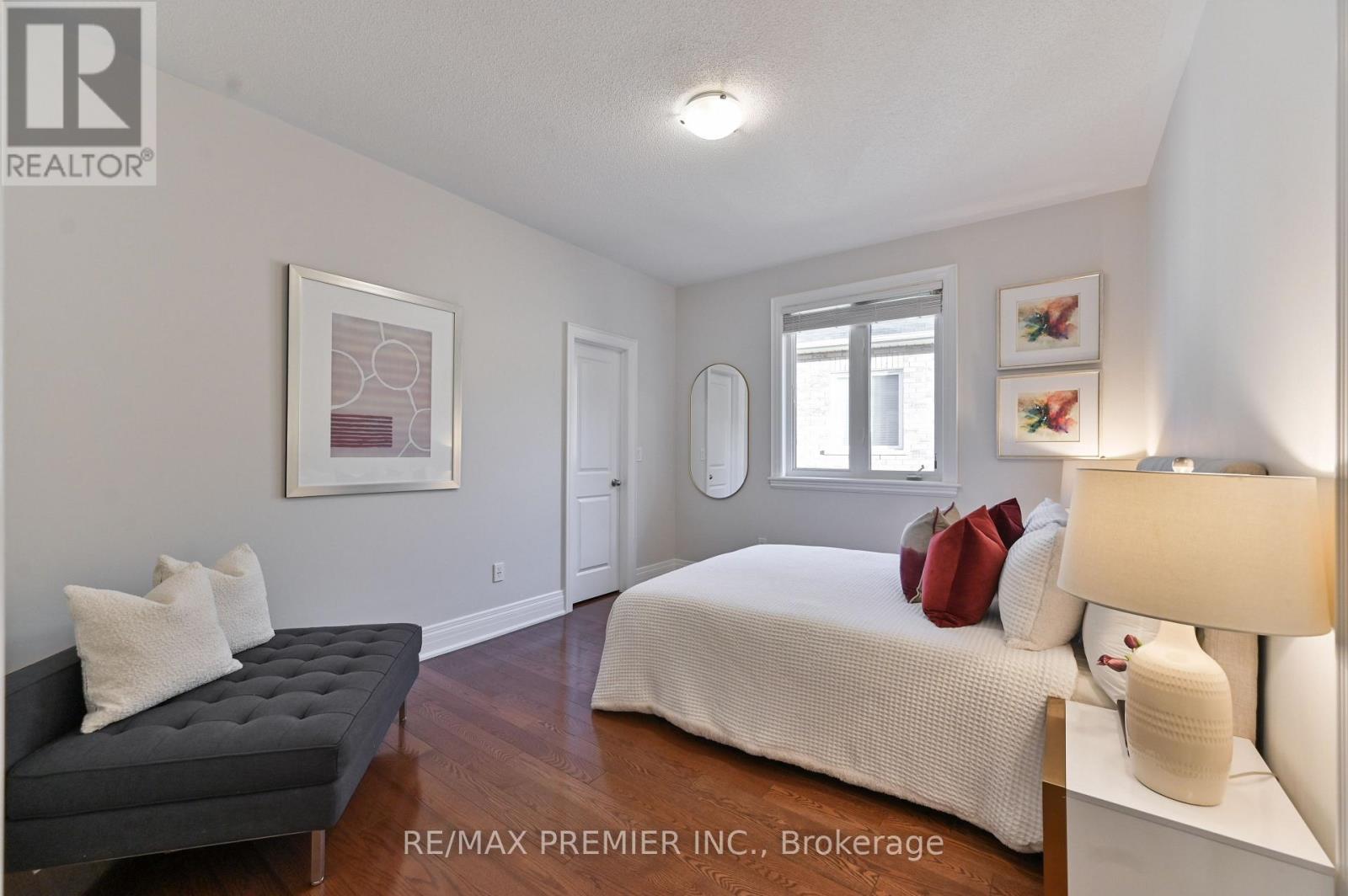 64 Heintzman Crescent, Vaughan, Ontario  L6A 4T1 - Photo 29 - N12833506