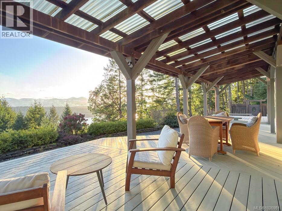 1115 Coats Dr, Gabriola Island, British Columbia  V0R 1X4 - Photo 3 - 1026981