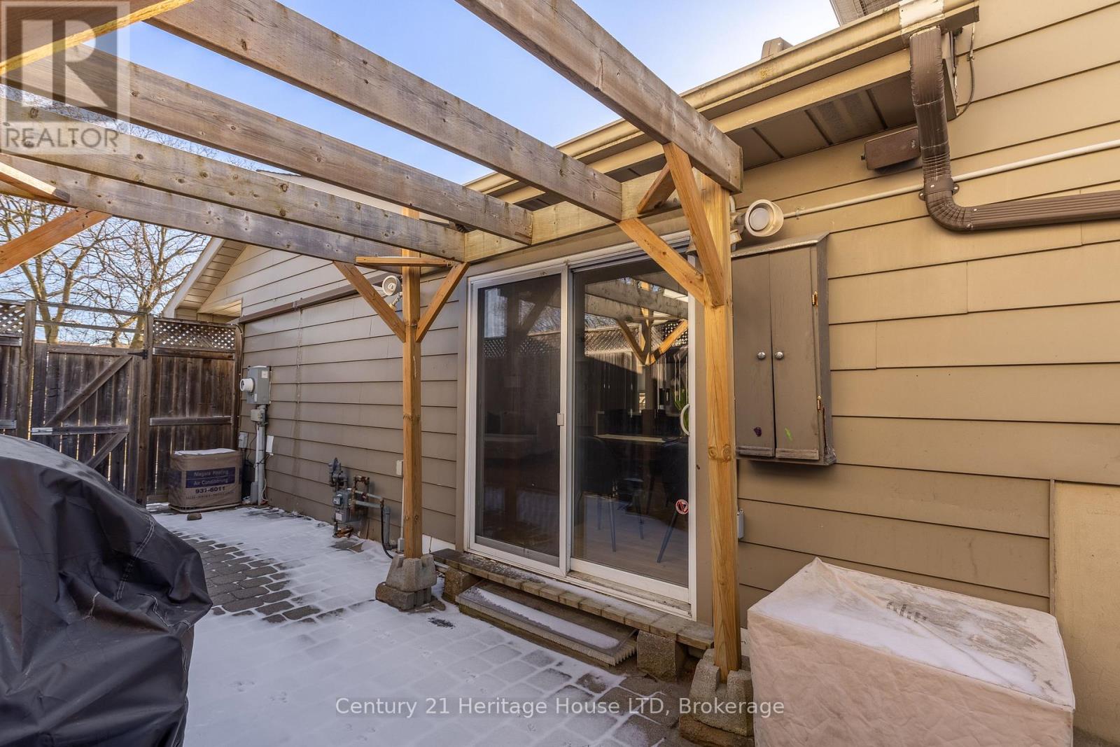 26 Royal Orchard Crescent, St. Catharines, Ontario  L2N 4E9 - Photo 19 - X12836740