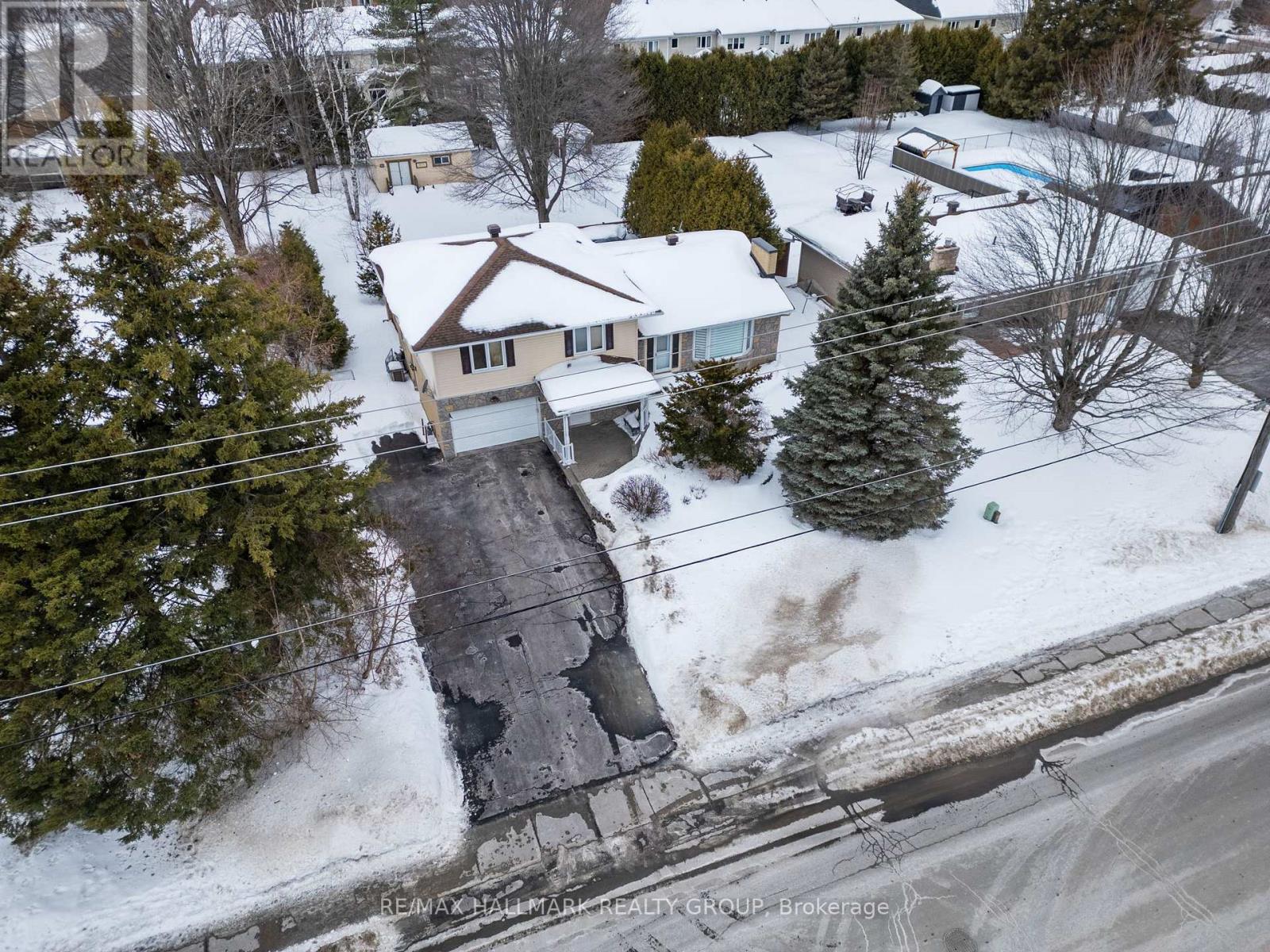 1572 Boyer Road, Ottawa, Ontario  K1C 1R1 - Photo 2 - X12846890