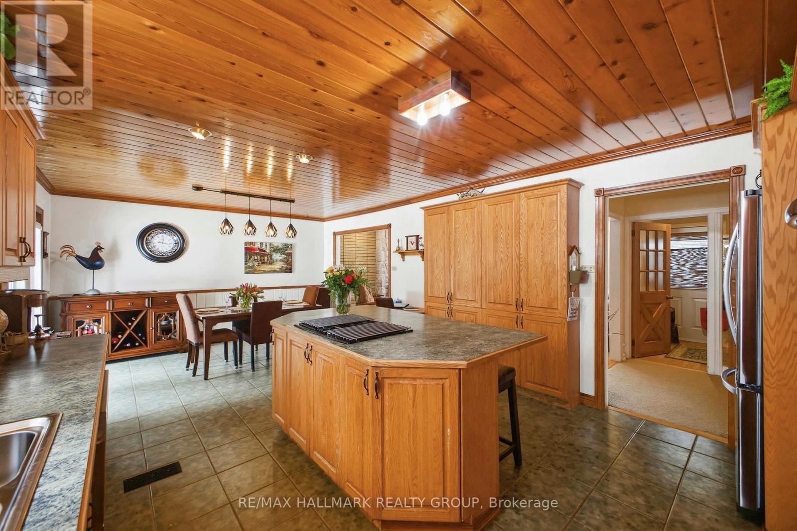 1572 Boyer Road, Ottawa, Ontario  K1C 1R1 - Photo 5 - X12846890