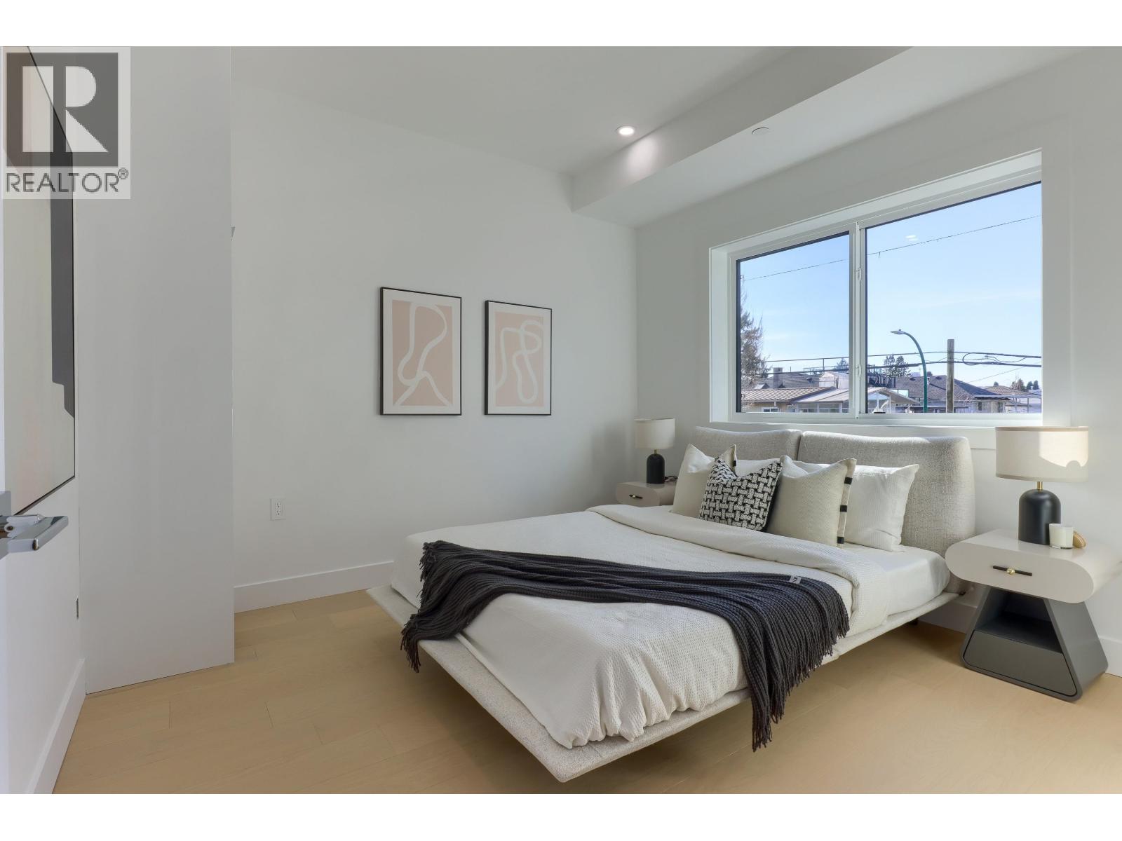 1 4742 St. Catherine Street, Vancouver, British Columbia  V5V 4M7 - Photo 11 - R3096367