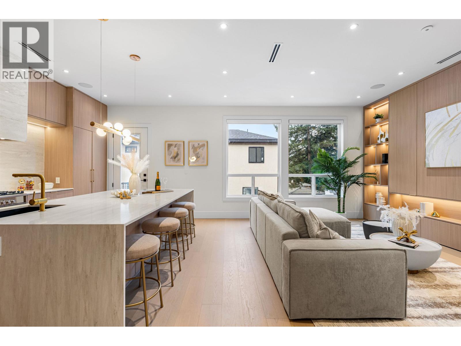 2 6070 Elgin Avenue, Burnaby, British Columbia  V5H 3S4 - Photo 12 - R3096376