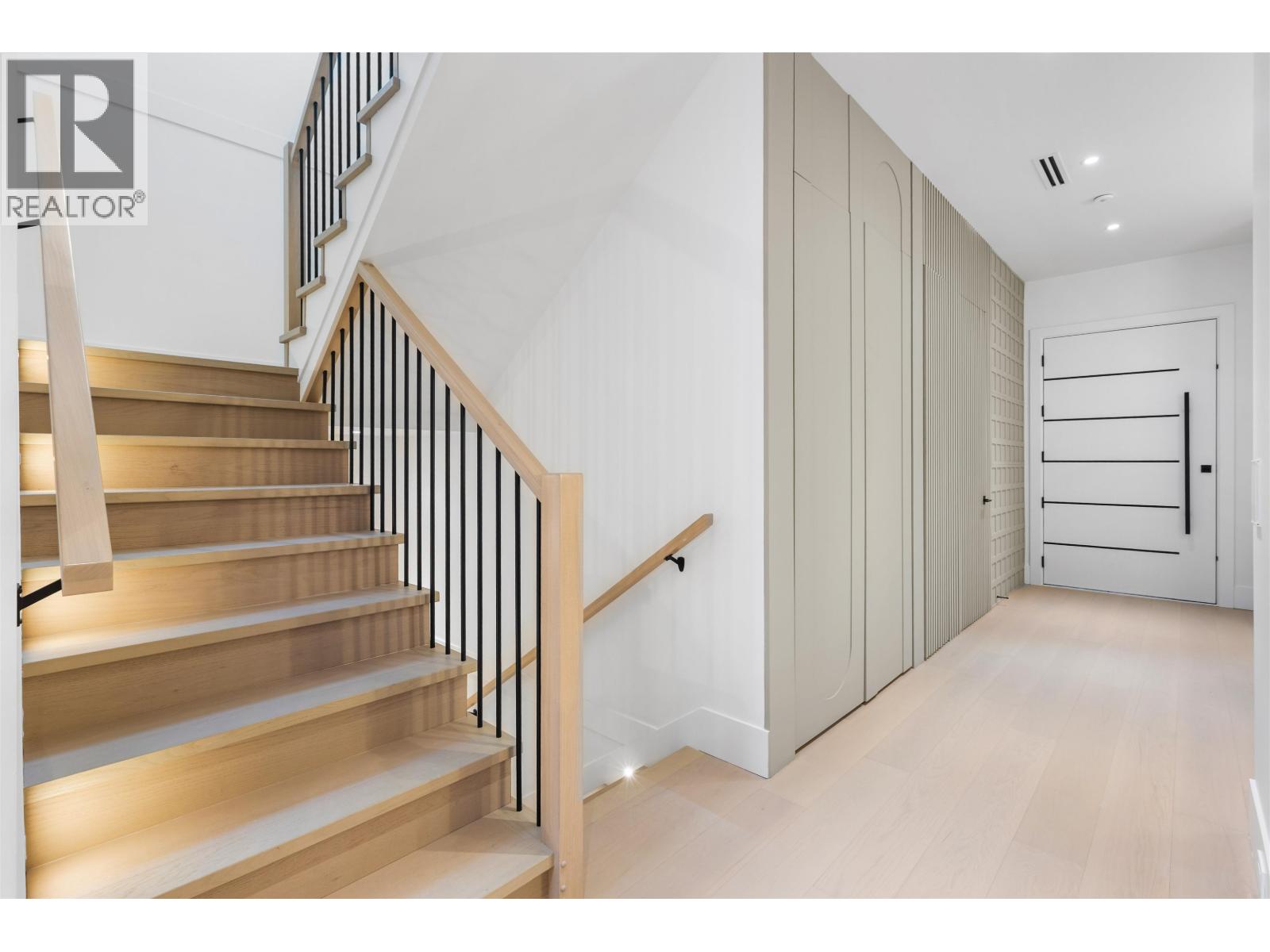 2 6070 Elgin Avenue, Burnaby, British Columbia  V5H 3S4 - Photo 16 - R3096376