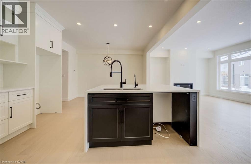 124 Grand Flats Trail, Kitchener, Ontario  N2A 0K7 - Photo 4 - 40809784