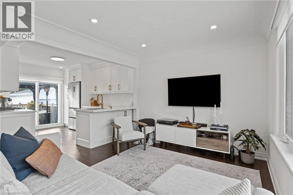 194 Crockett Street, Hamilton, Ontario  L8V 1H2 - Photo 3 - 40805283