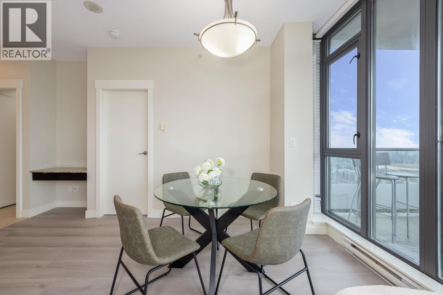 2808 7088 18th Avenue, Burnaby, British Columbia  V3N 0A2 - Photo 12 - R3096308