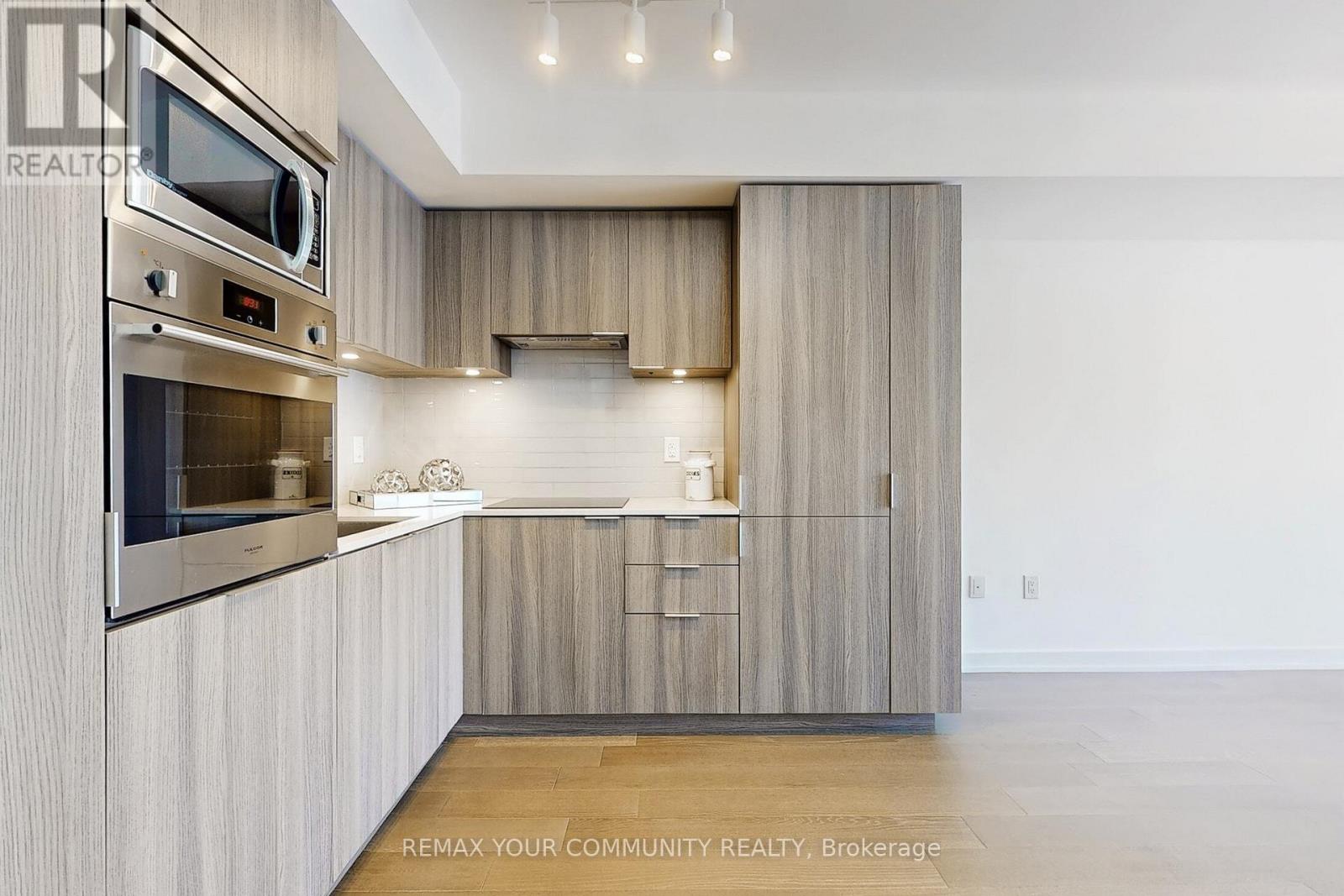 2604 - 11 Wellesley Street W, Toronto, Ontario  M4Y 1E8 - Photo 20 - C12846870