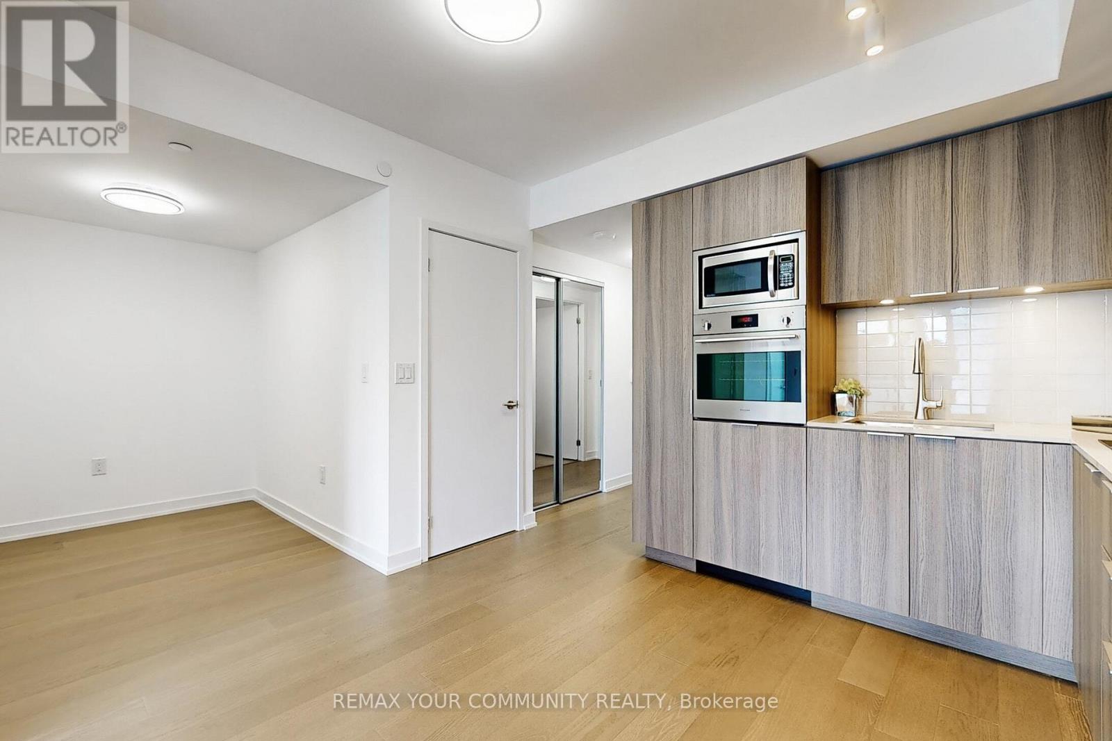 2604 - 11 Wellesley Street W, Toronto, Ontario  M4Y 1E8 - Photo 23 - C12846870