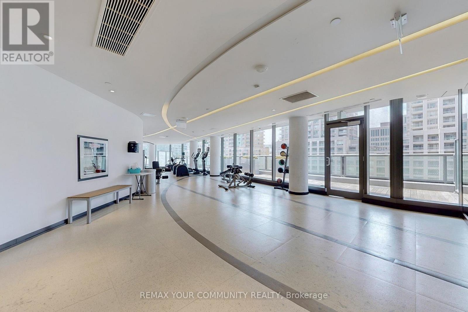 2604 - 11 Wellesley Street W, Toronto, Ontario  M4Y 1E8 - Photo 43 - C12846870