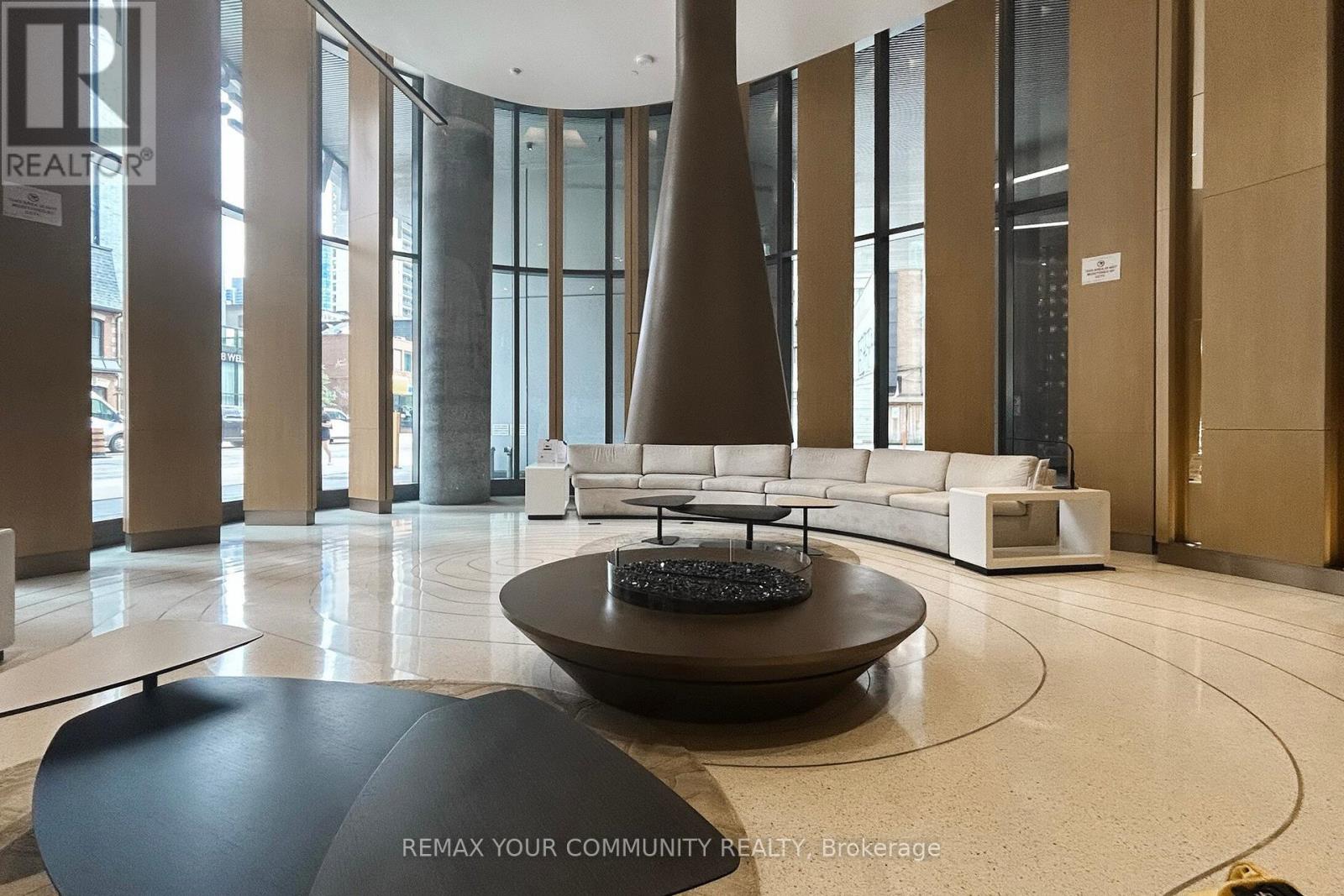 2604 - 11 Wellesley Street W, Toronto, Ontario  M4Y 1E8 - Photo 9 - C12846870
