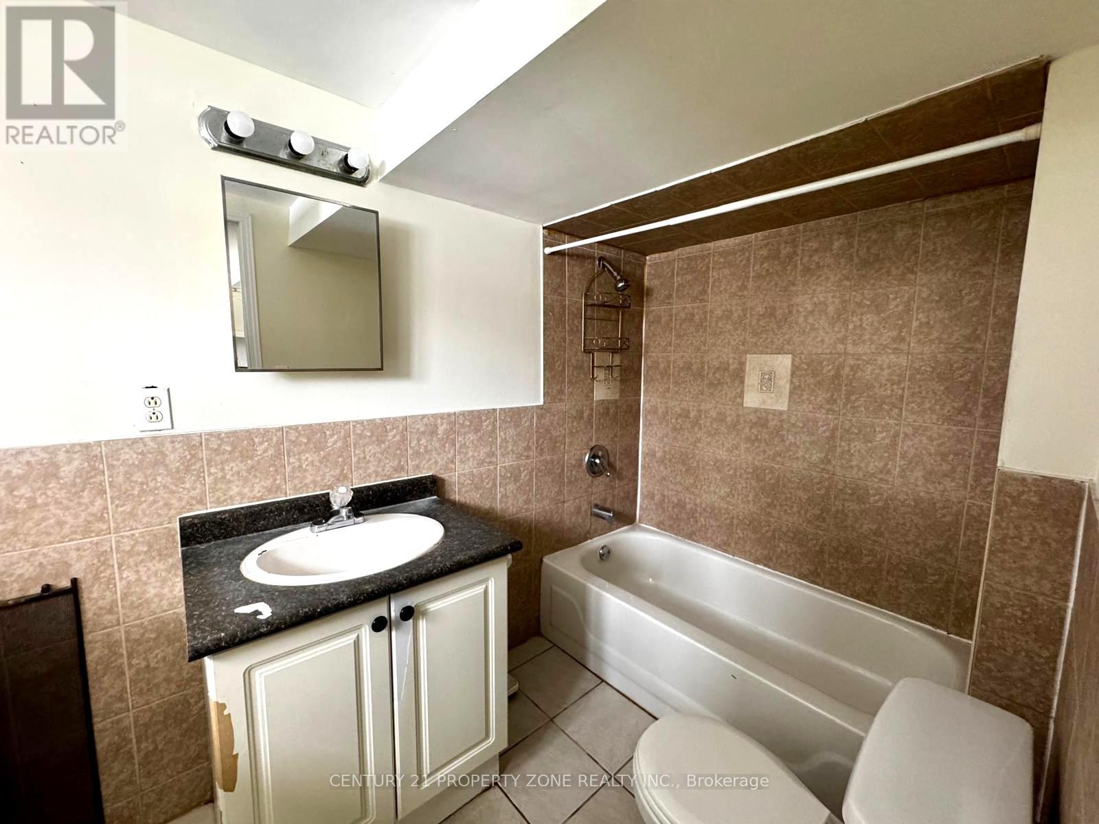 15 Carney Road, Toronto, Ontario  M2M 1T1 - Photo 12 - C12846892