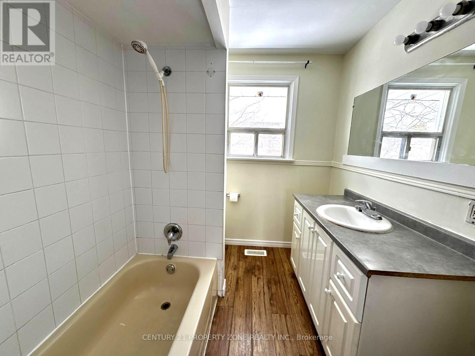 15 Carney Road, Toronto, Ontario  M2M 1T1 - Photo 27 - C12846892