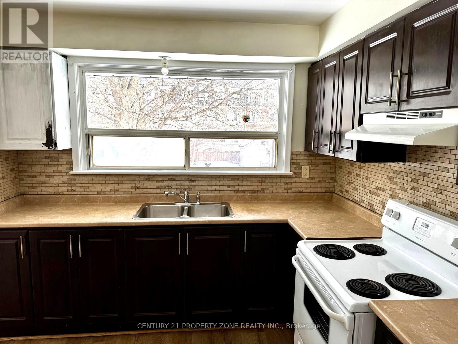 15 Carney Road, Toronto, Ontario  M2M 1T1 - Photo 29 - C12846892