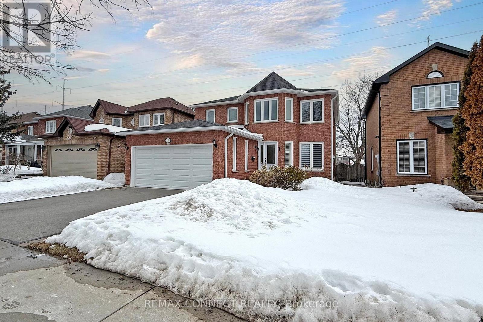 111 Dali Crescent, Toronto, Ontario  M1B 5Y3 - Photo 2 - E12846374