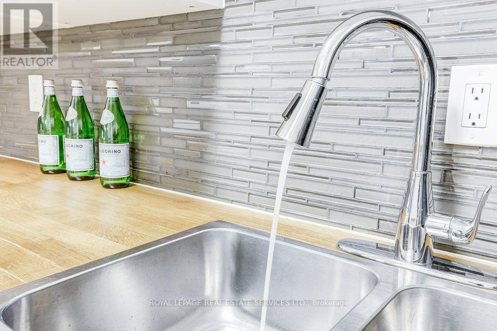 601 - 212 Kerr Street, Oakville, Ontario  L6K 3B1 - Photo 28 - W12802422