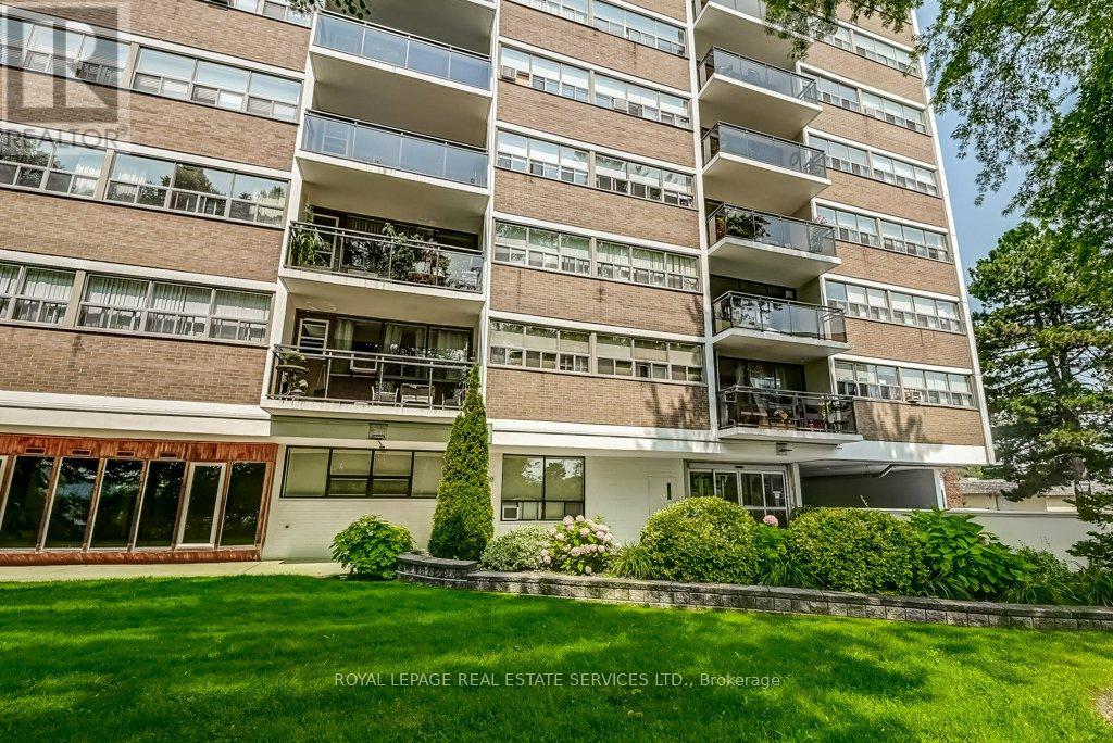 601 - 212 Kerr Street, Oakville, Ontario  L6K 3B1 - Photo 6 - W12802422