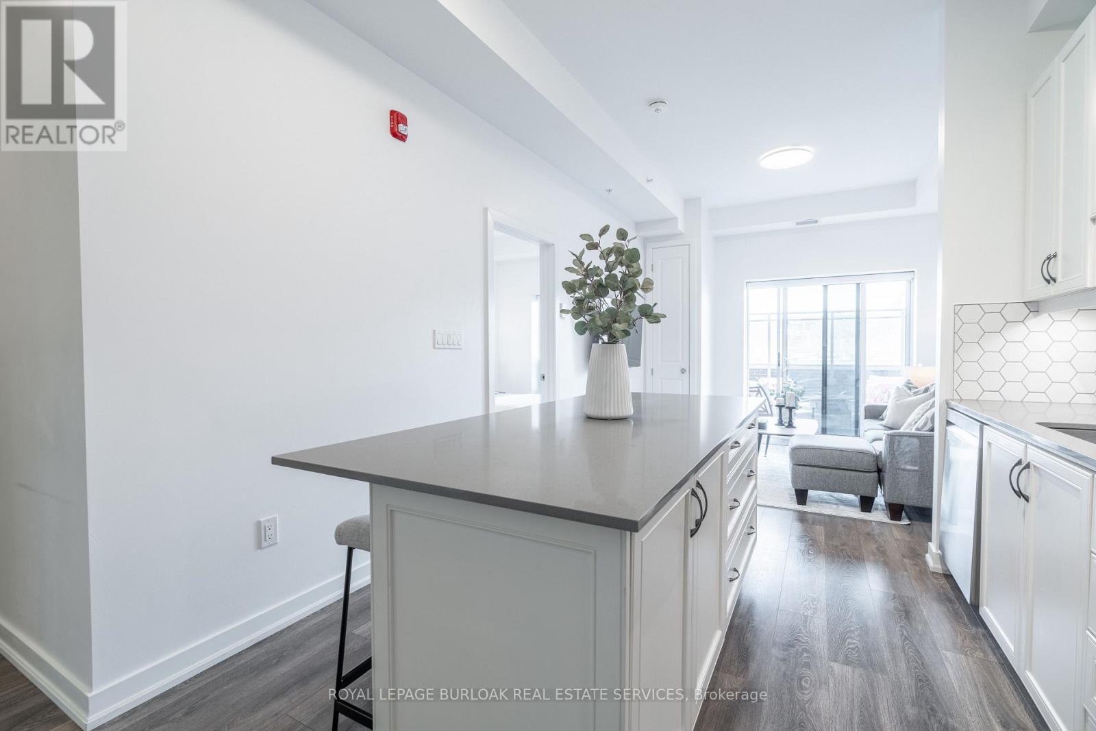 114 - 4040 Upper Middle Road, Burlington, Ontario  L7M 0H2 - Photo 10 - W12846810