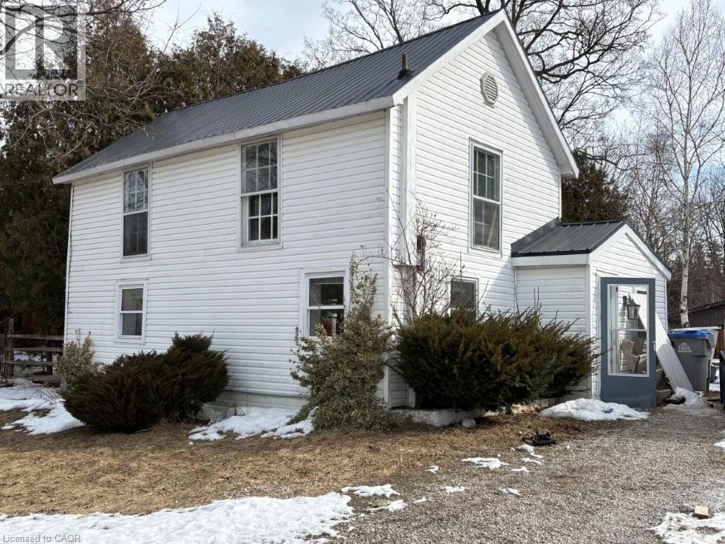 4 Elizabeth Street, Bayfield, Ontario  N0M 1G0 - Photo 1 - 40809443