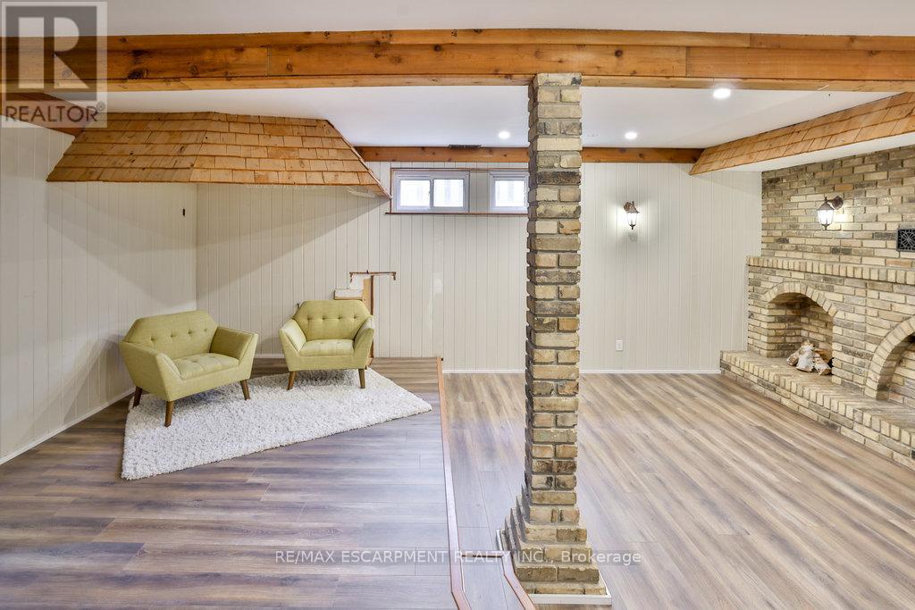 3354 Bristol Drive, Burlington, Ontario  L7M 1W4 - Photo 15 - W12846866