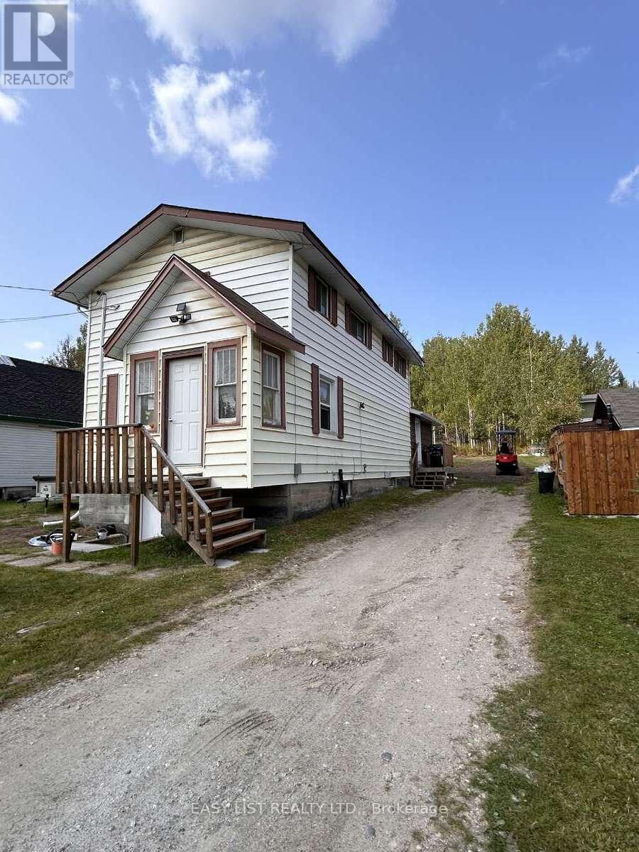 153 Third Avenue, Hornepayne, Ontario  P0M 1Z0 - Photo 2 - X12846874