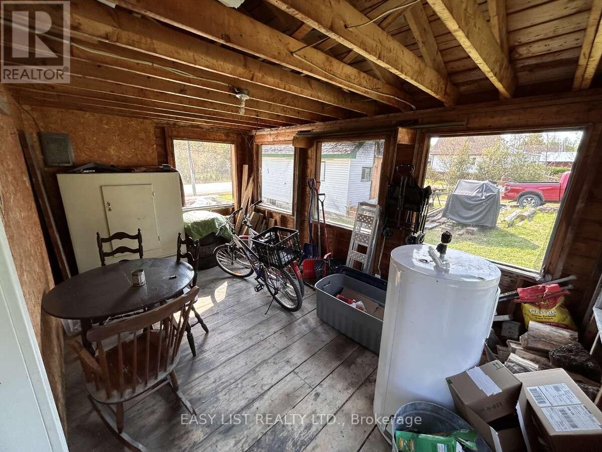 153 Third Avenue, Hornepayne, Ontario  P0M 1Z0 - Photo 7 - X12846874