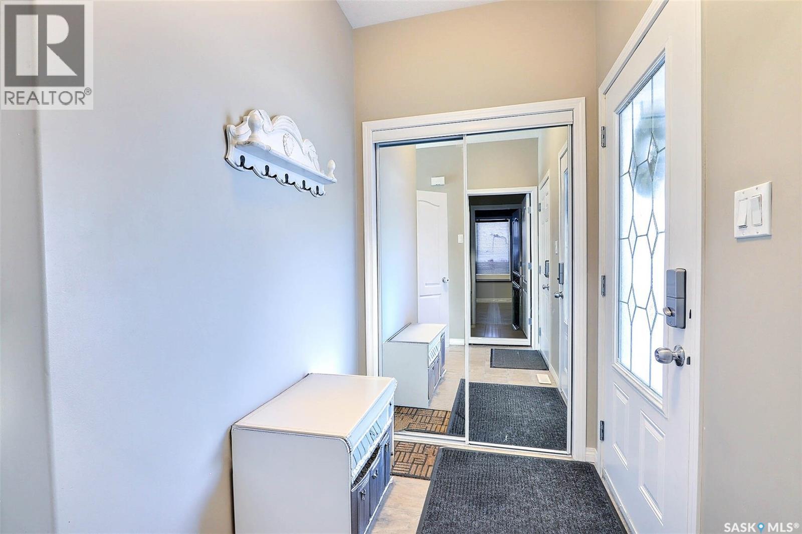 16 Guy Drive, Prince Albert, Saskatchewan  S6V 0A3 - Photo 8 - SK029311