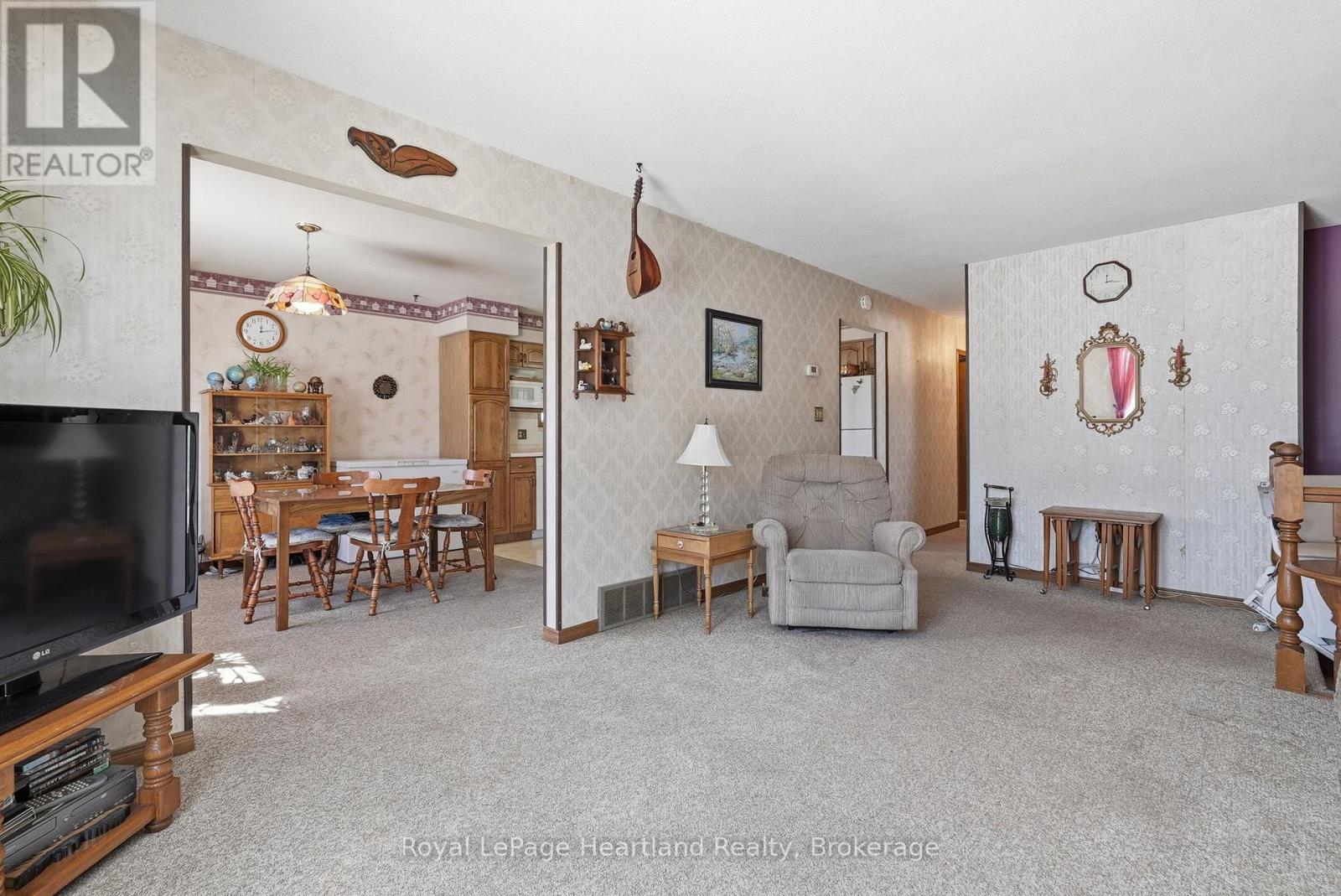 331 Sligo Road E, Wellington North, Ontario  N0G 2L2 - Photo 10 - X12846900